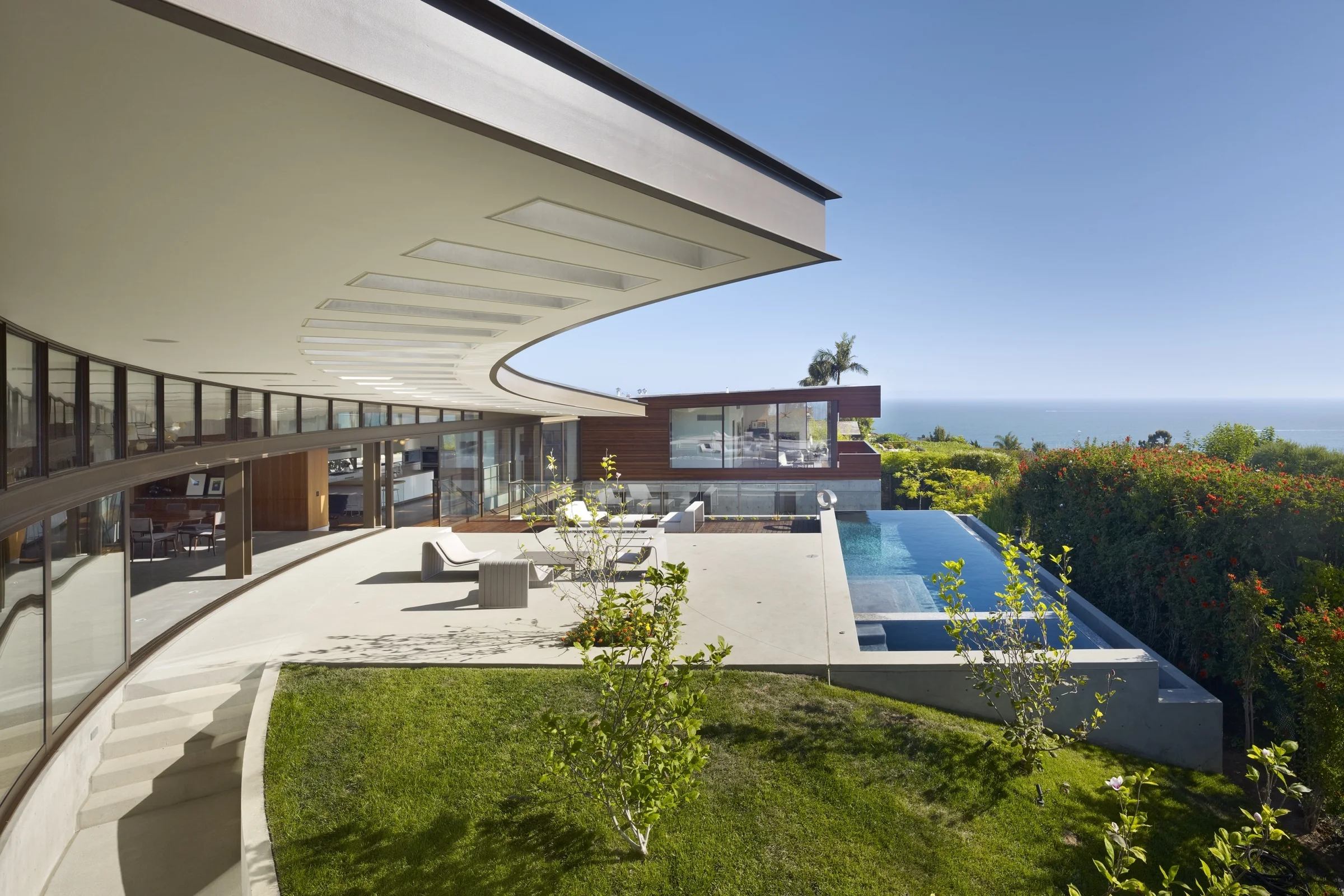 Ziering-Residence-SPFarchitects-residential-pacific-palisades-california-hero_b7c6b6a0176248aa756ec923ff82d2ce (1)